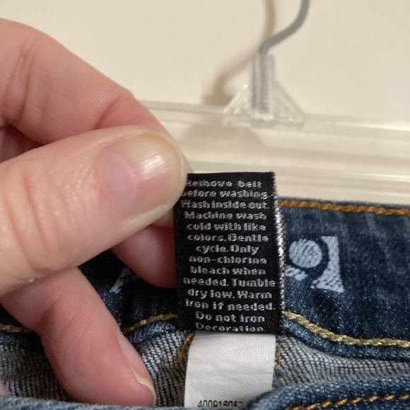 🌞Apt. 9 Dark Wash Distressed Cut Off Bermuda Shorts #Gy - Picture 3 of 7